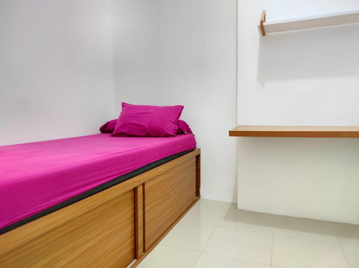 Apartemen Bassura City By Globy Property Джакарта Екстериор снимка