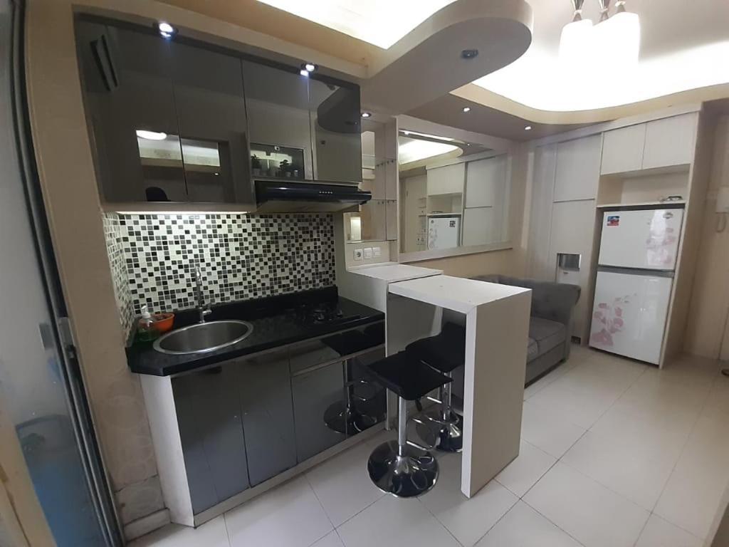 Apartemen Bassura City By Globy Property Джакарта Екстериор снимка