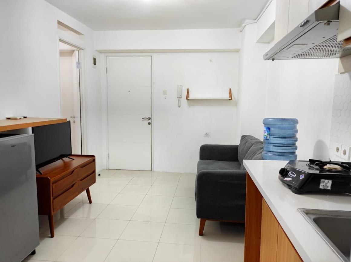 Apartemen Bassura City By Globy Property Джакарта Екстериор снимка